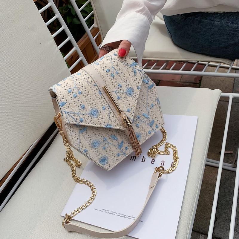 Hexagon Style Straw Lace Embroidery Bag